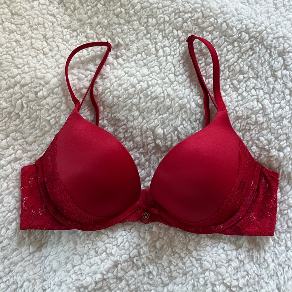 Victoria's Secret Red Push up